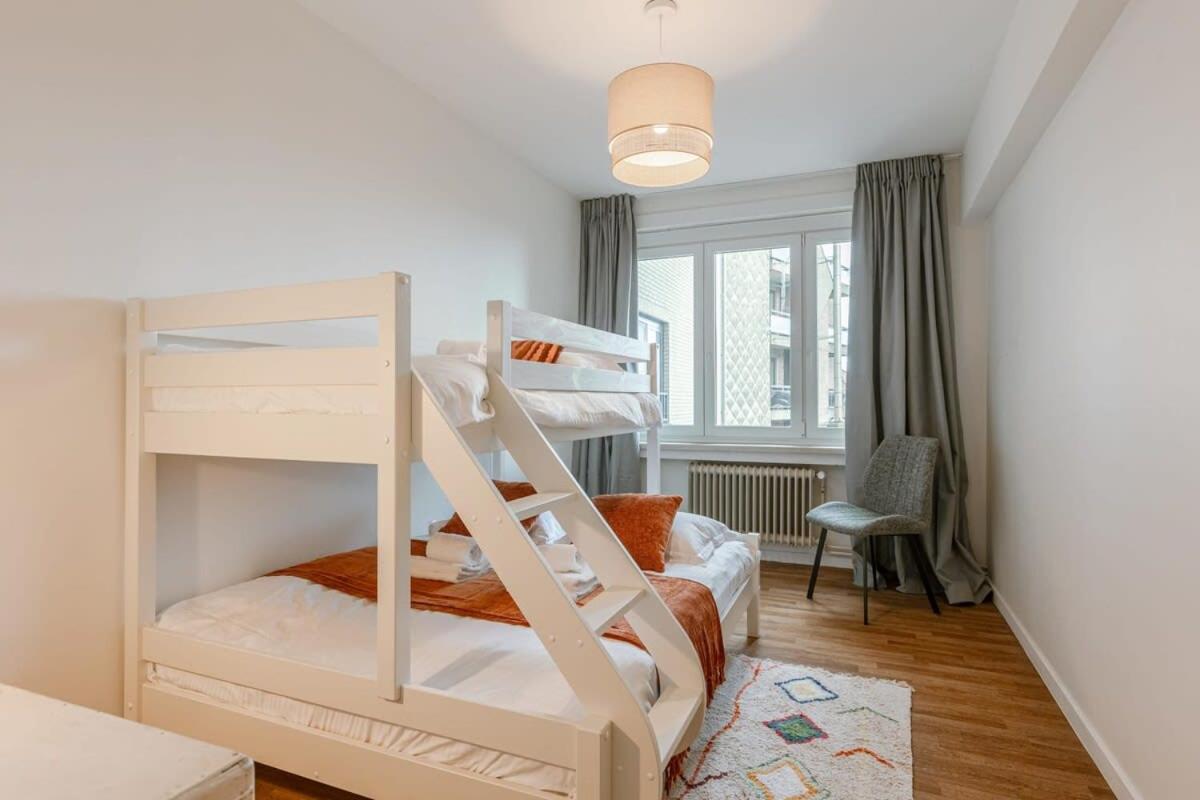 Pleasant In The Center Of Apartment *