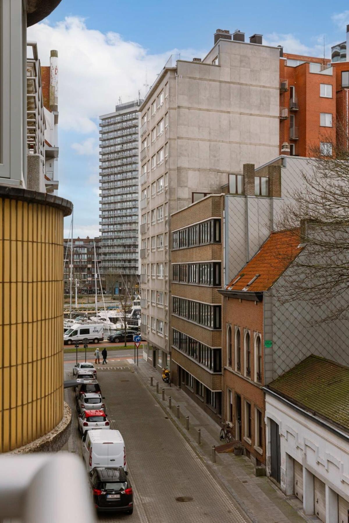 Pleasant In The Center Of Apartment